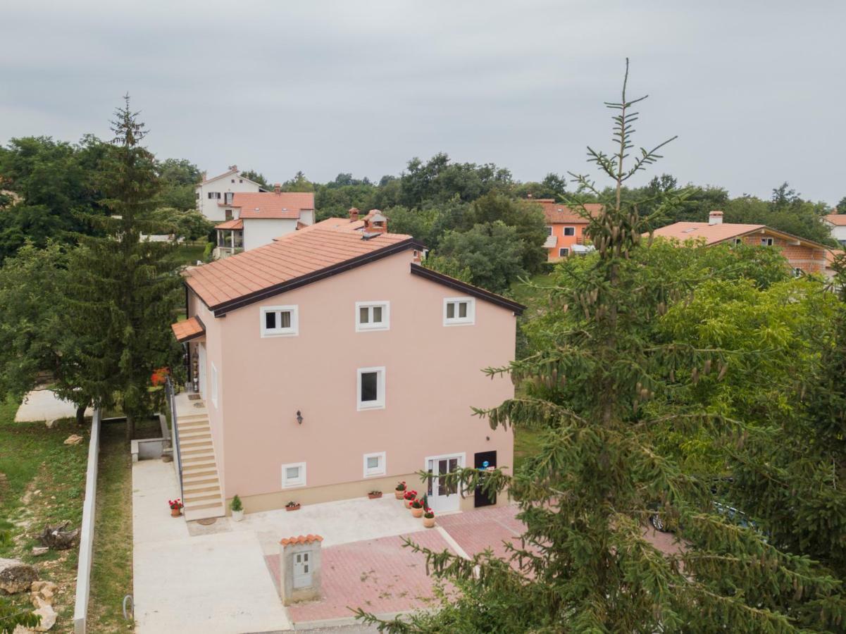 Middle Istra Apartment Pazin Exterior photo